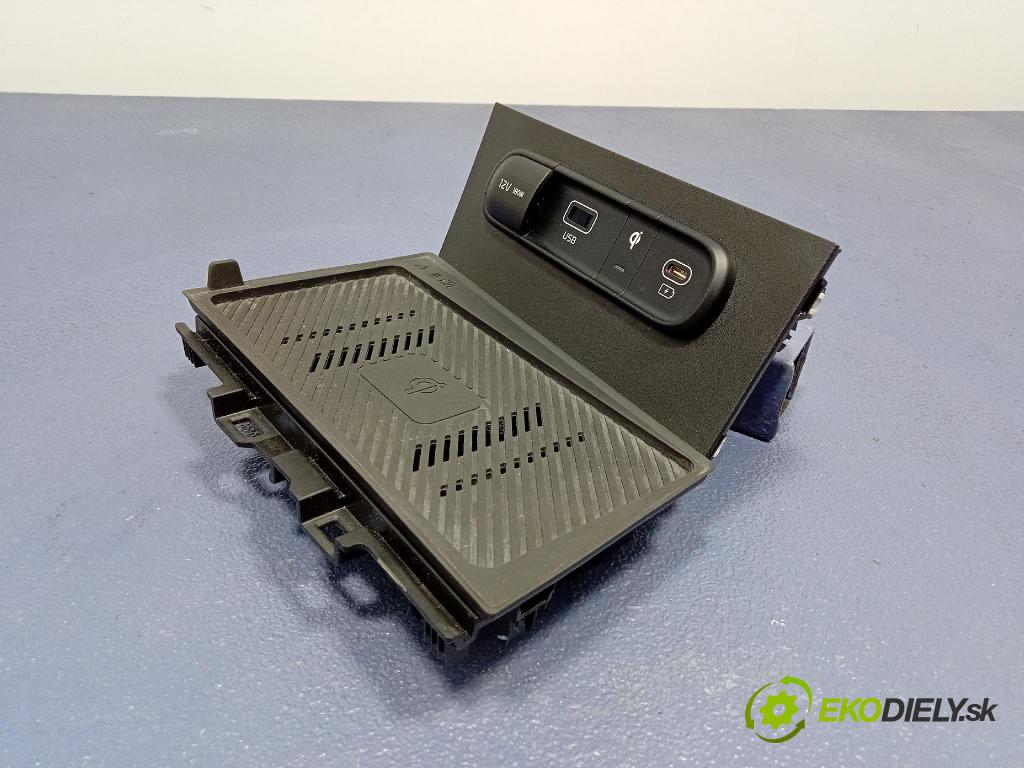 Kia Sportage 2022 kryt Plast: Interiéry: 84632R2410WK