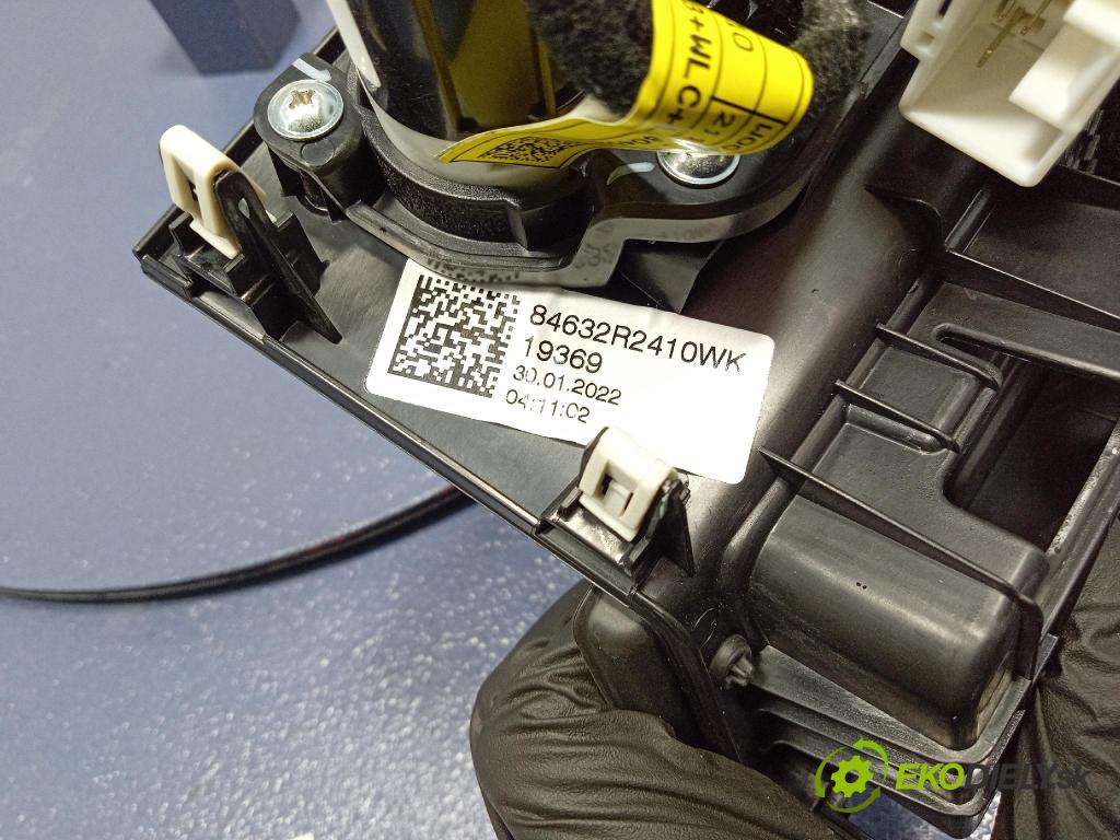 Kia Sportage 2022 kryt Plast: Interiéry: 84632R2410WK