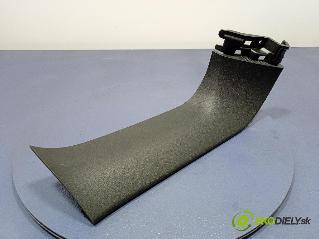 Kia Sportage 2022 kryt Plast: Interiéry: 81730R2000WK