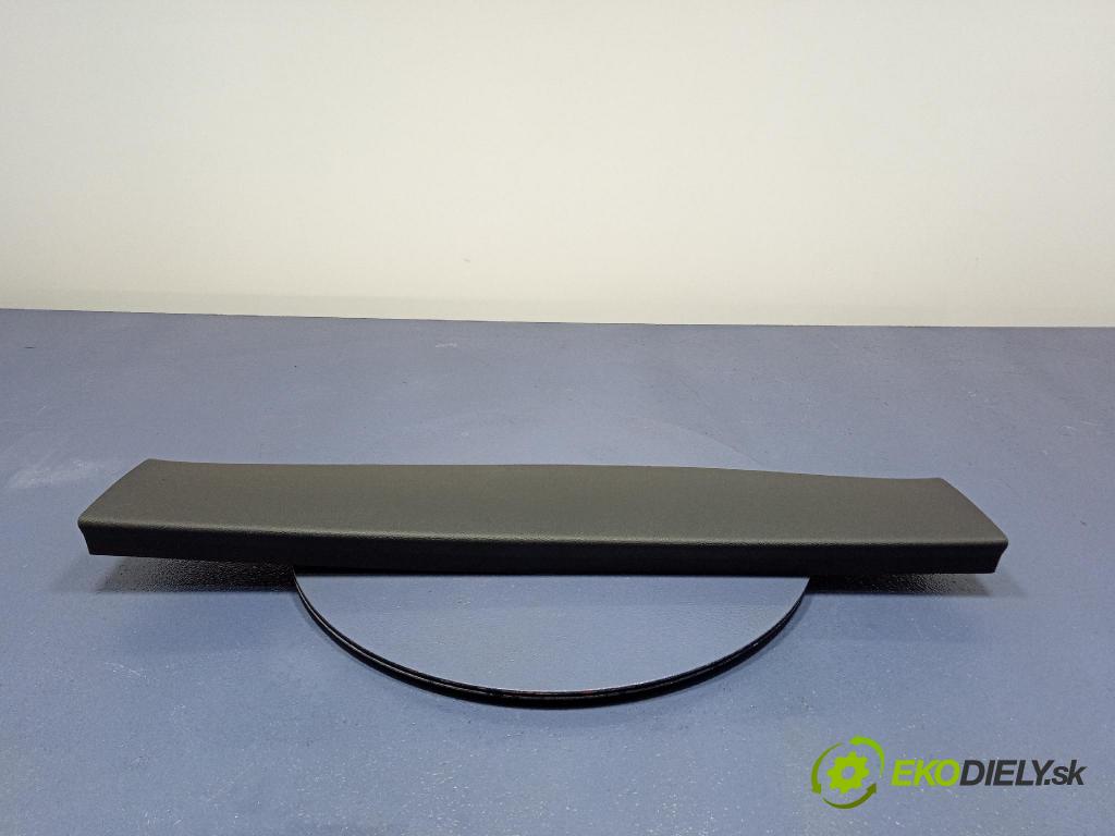 Kia Sportage 2022 kryt Plast: Interiéry: 81721R2000