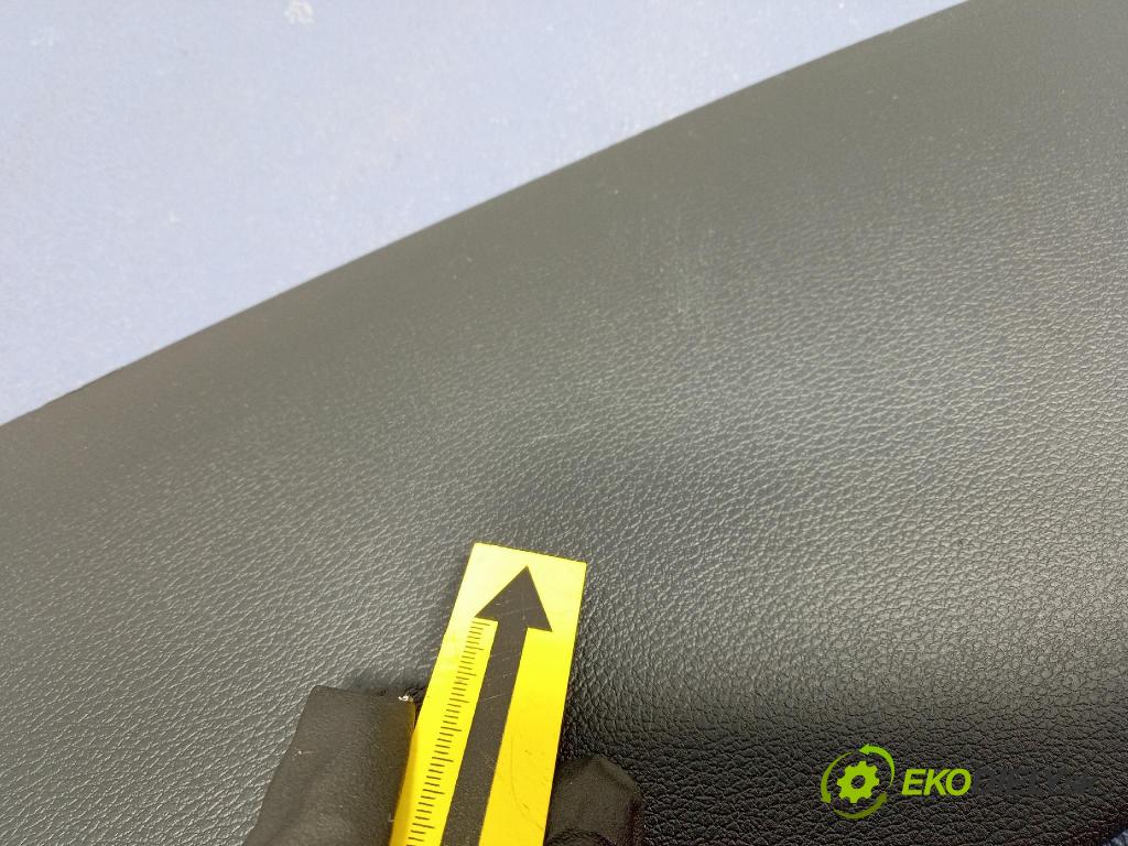 Kia Sportage 2022 kryt Plast: Interiéry: 81721R2000