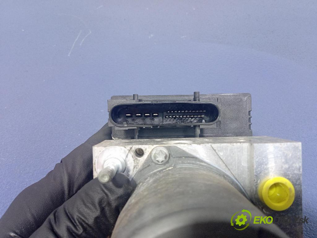 Nissan Qashqai 2009 čerpadlo ABS x 47660JD01C