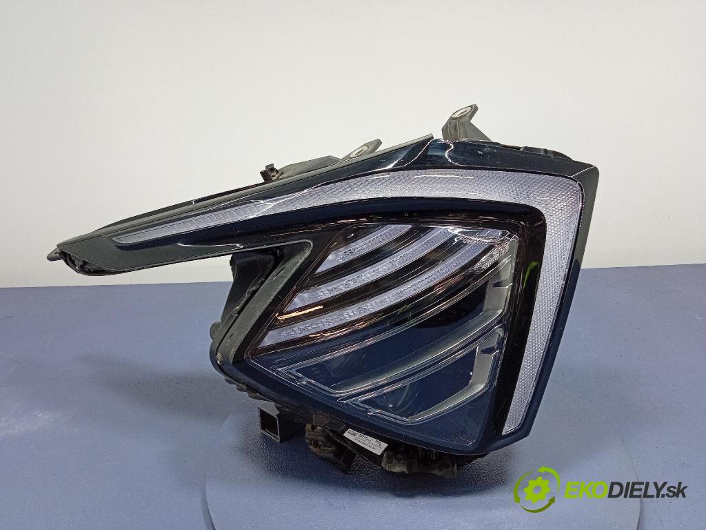 Kia Sportage 2022 Reflektor: v pravo: 92102R2100