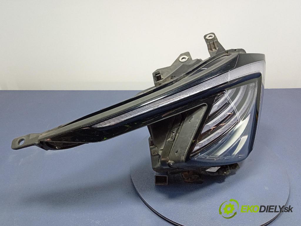 Kia Sportage 2022 Reflektor: v pravo: 92102R2100