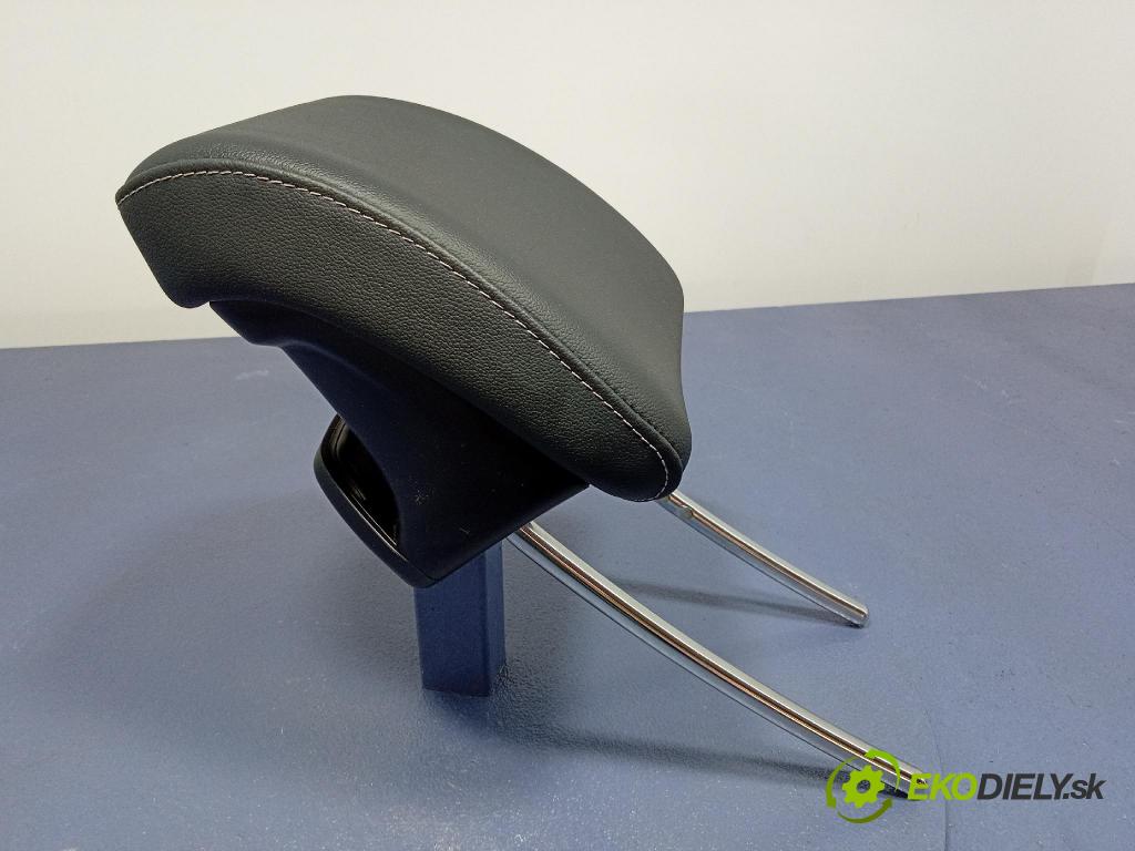 Kia Sportage 2022 opěrka