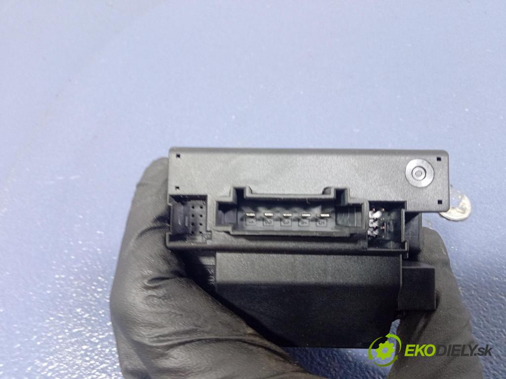 Mercedes A-Klasa 2004 Spínač zapalování. 1695451308