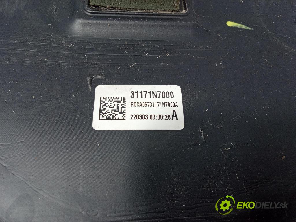 Kia Sportage 2022 Nádrž: paliva 31171N7000
