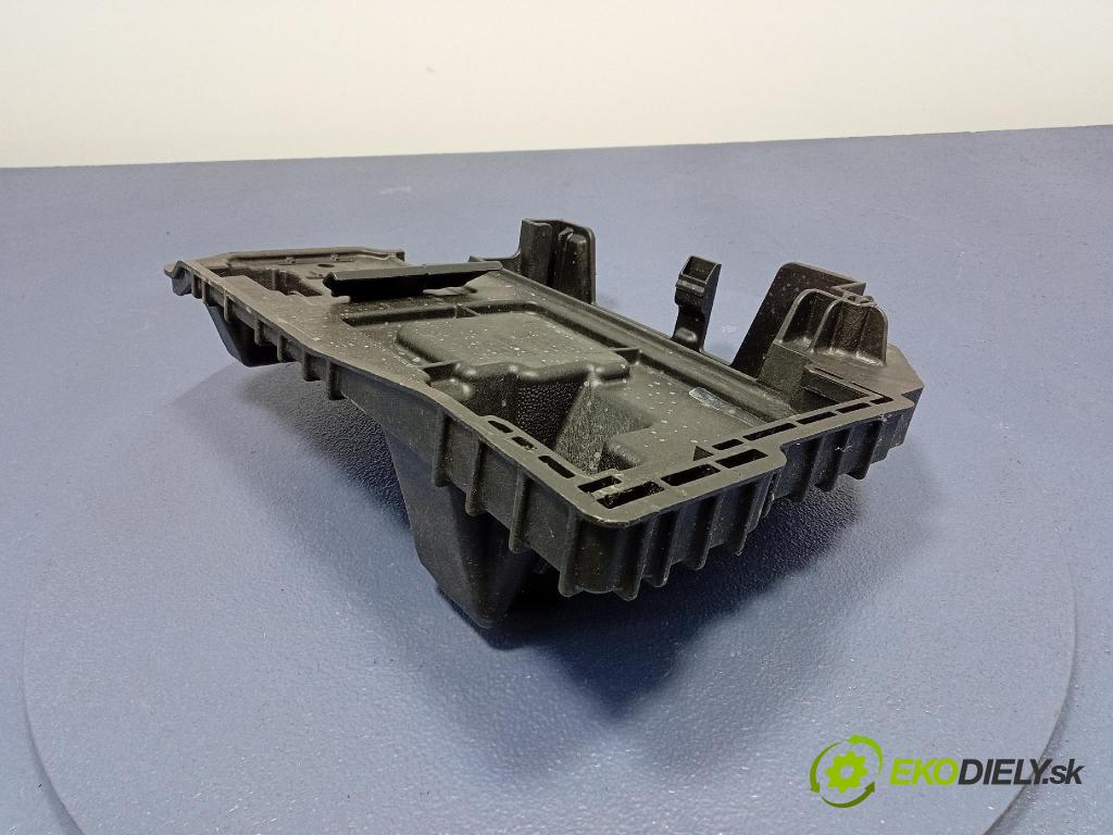 Kia Sportage 2022 Základ: batéria 37150N7000