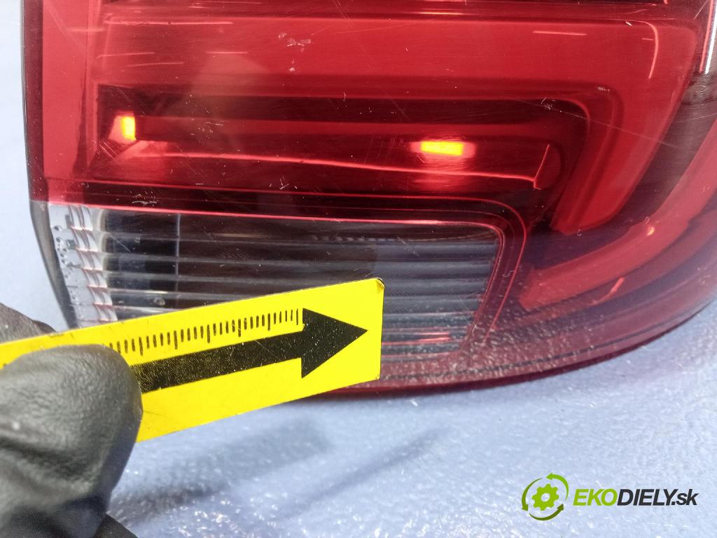 Opel Astra 2019 světlo Zad: Práva: Mimo: 39077377