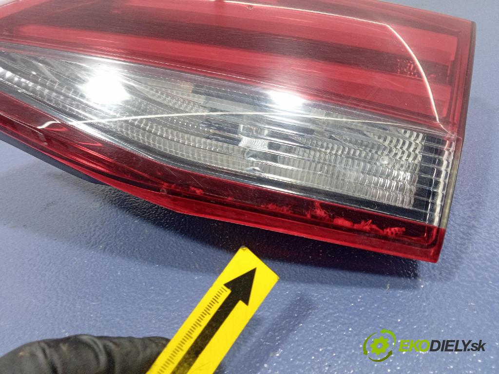 Opel Astra 2019 světlo Zad: Práva: Uvnitř 39077383