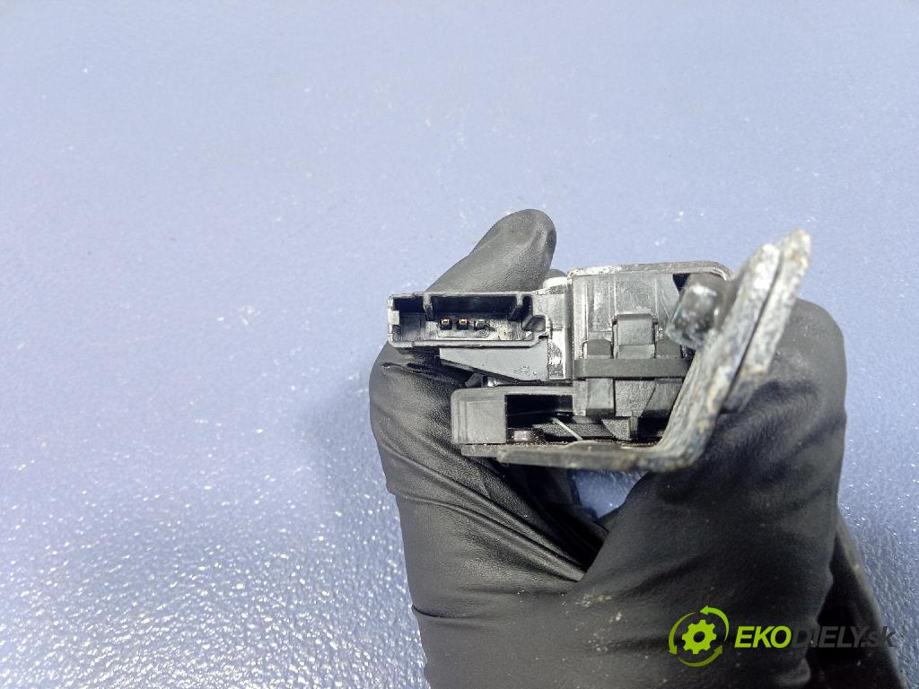 Opel Astra 2019 zámek Klapky: kufr 13524683