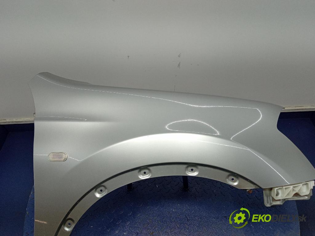 Nissan Qashqai 2009 blatník Predné v pravo: