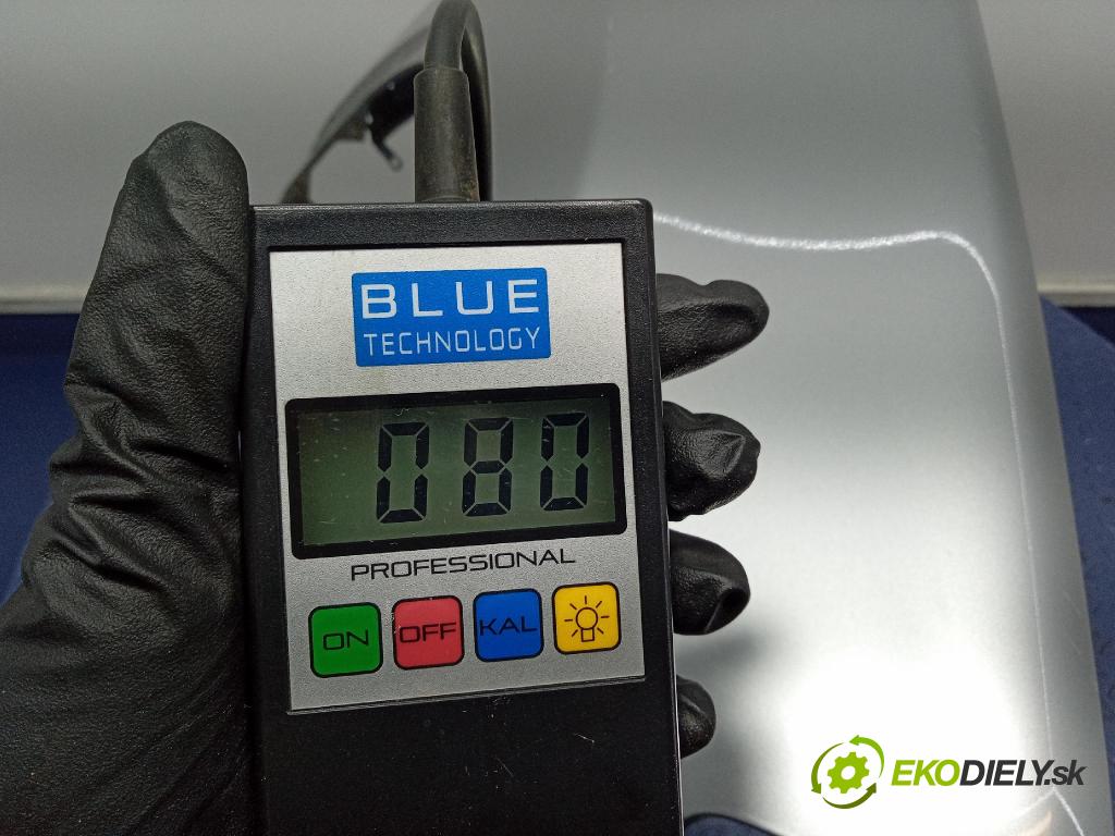 Nissan Qashqai 2009 blatník Predné v pravo: