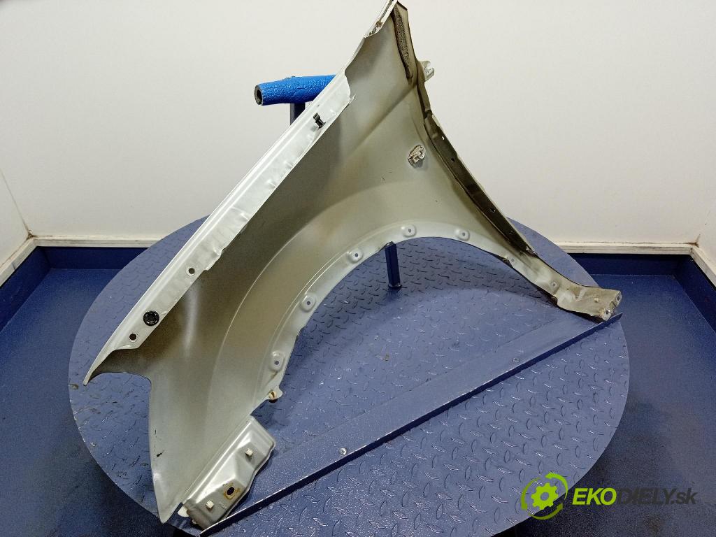 Nissan Qashqai 2009 blatník Predné v pravo: 