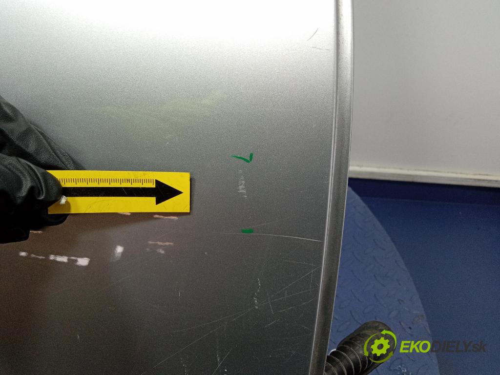 Nissan Qashqai 2009 dveře Zad: prave