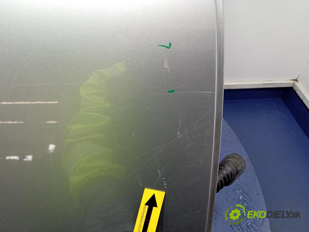 Nissan Qashqai 2009 dveře Zad: prave