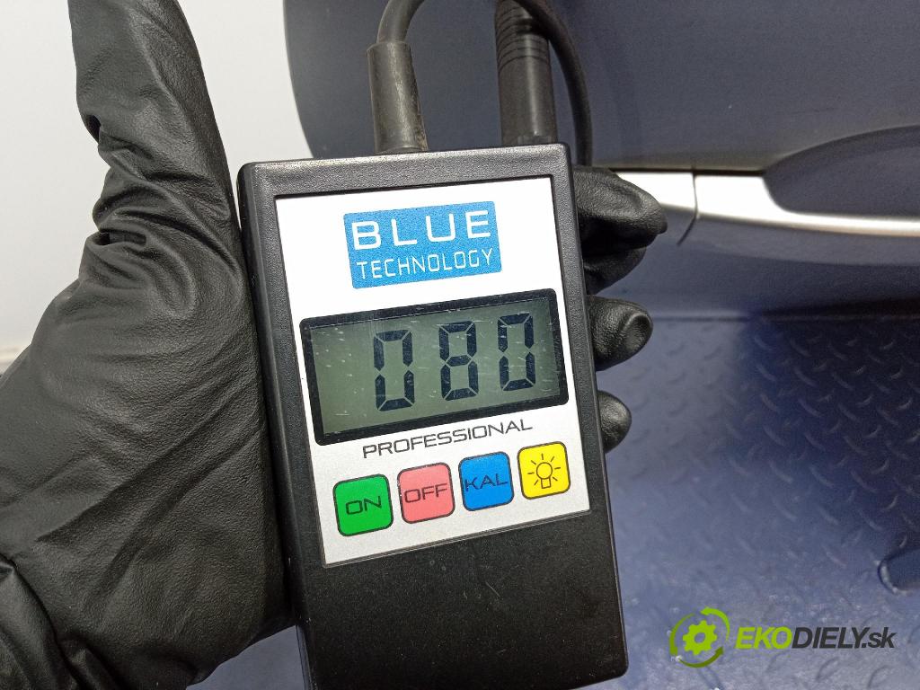 Nissan Qashqai 2009 dvere zad pravé 