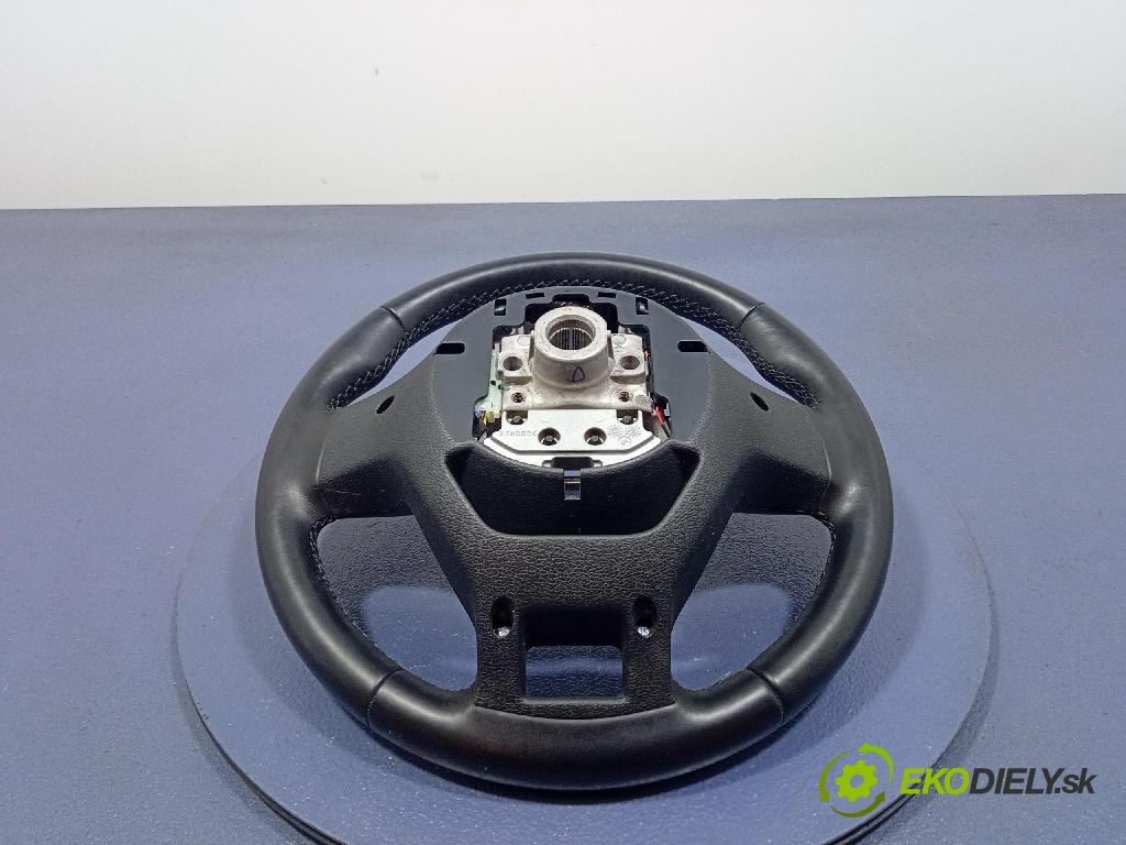 Kia Sportage 2022 volant JHT410-2