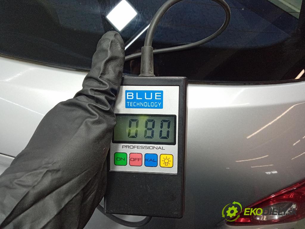 Nissan Qashqai 2009 zadna dveře kufra: kufra: