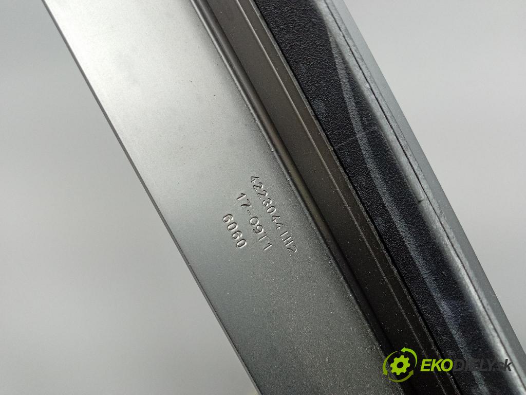 Nissan Qashqai 2009 Střešní okno: