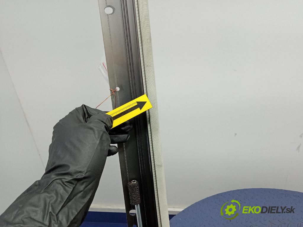 Nissan Qashqai 2009 Střešní okno: 