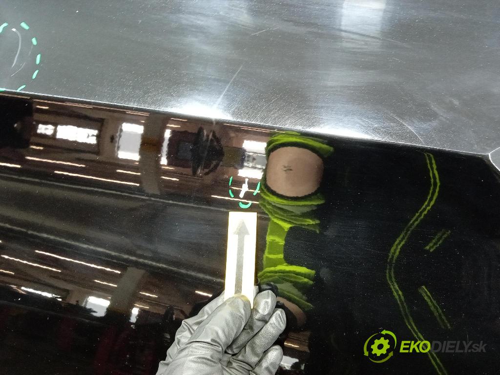 Opel Astra 2019 dvere zad Vľavo: