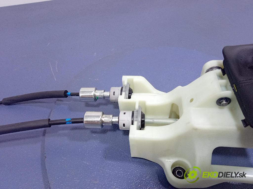 Kia Sportage 2022 Páka: Zmeny: 43700-R2