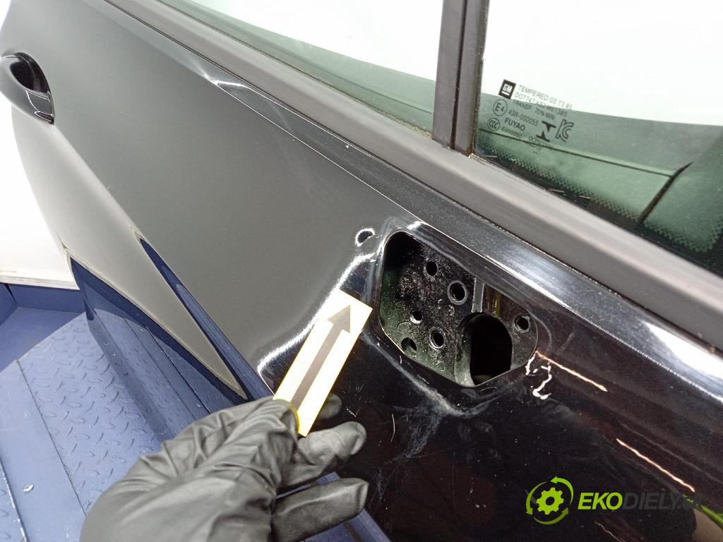 Opel Astra 2019 dvere Predné pravé