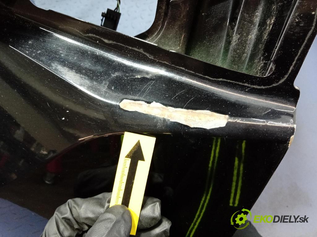 Opel Astra 2019 zadna dveře kufra: kufra: