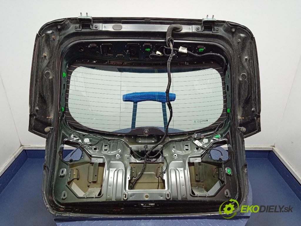 Opel Astra 2019 zadna dveře kufra: kufra: