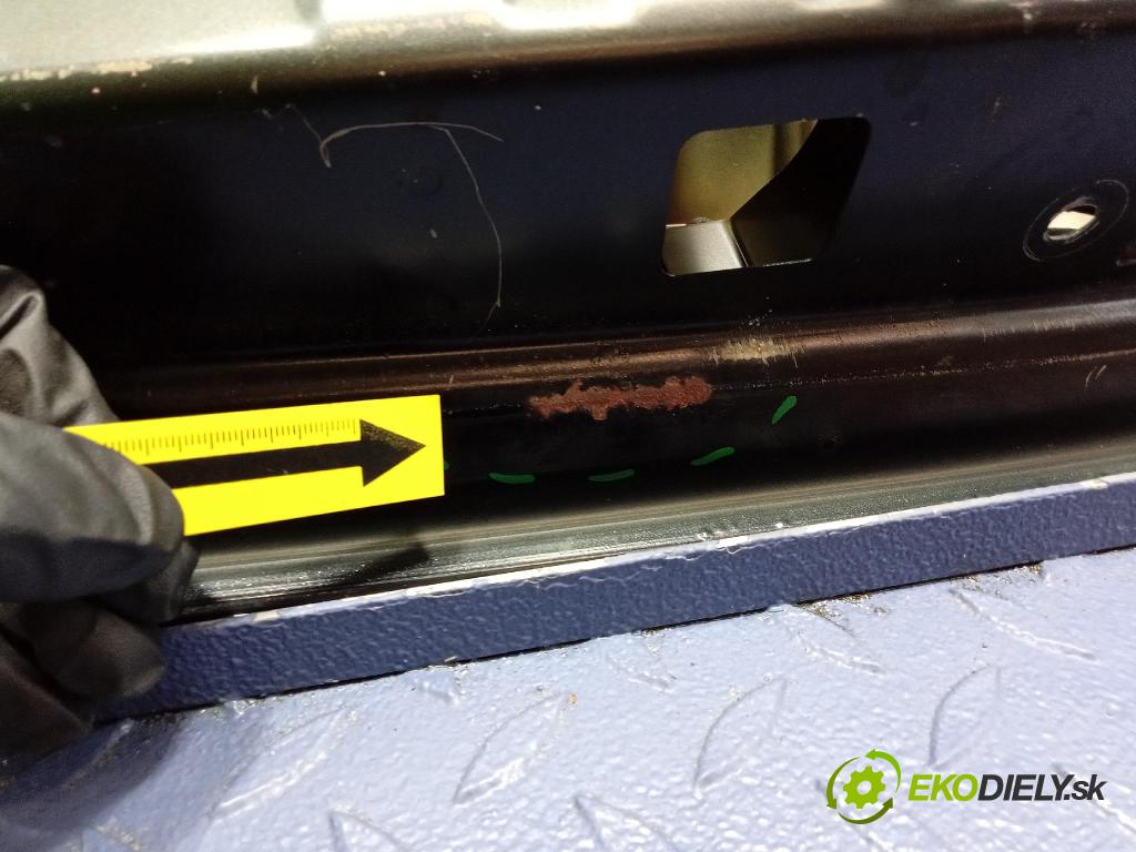 Opel Astra 2019 zadna dveře kufra: kufra: 