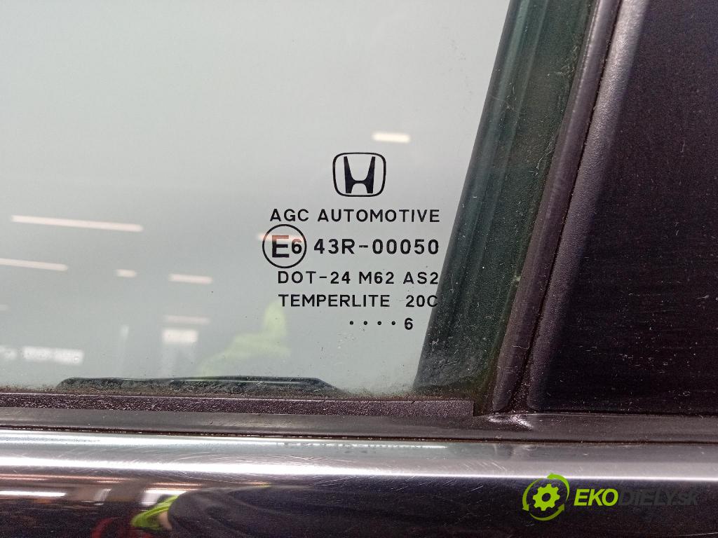 Honda Cr-v 2016 dvere Predné Vľavo: