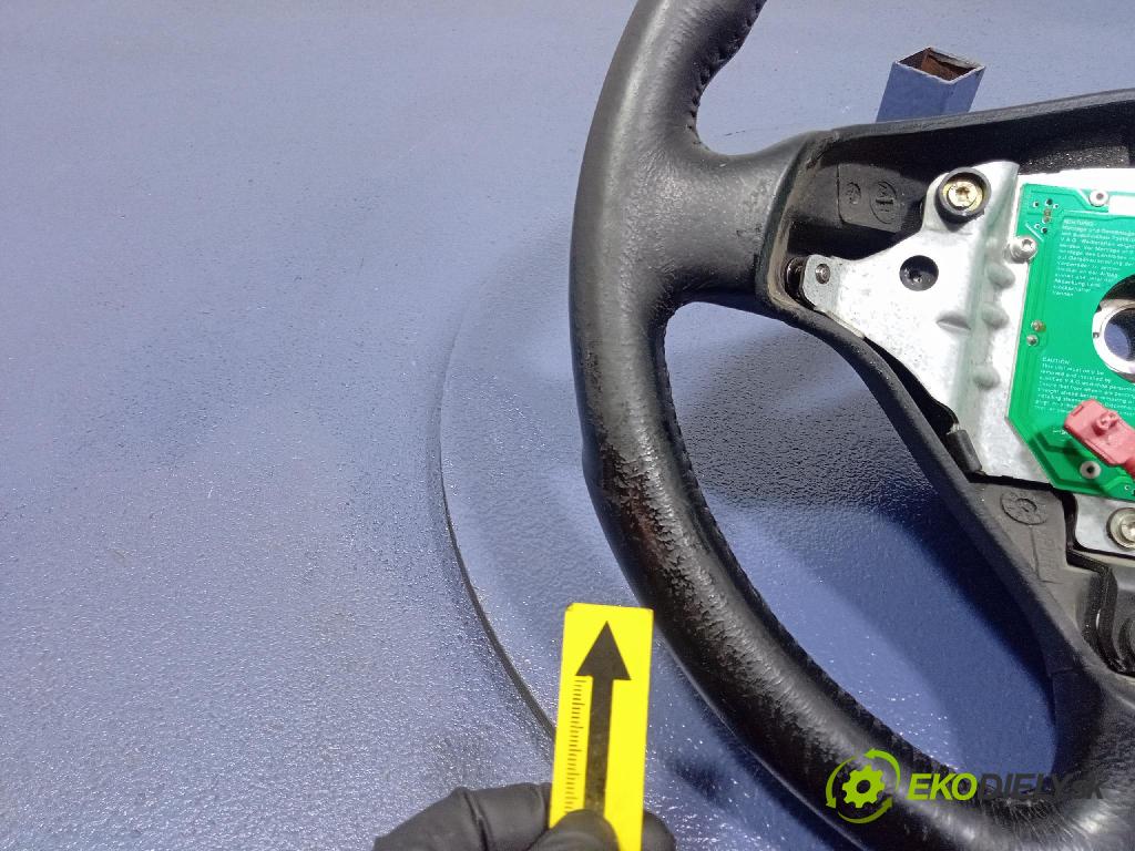 Audi A4 1997 volant 4A0419091BB