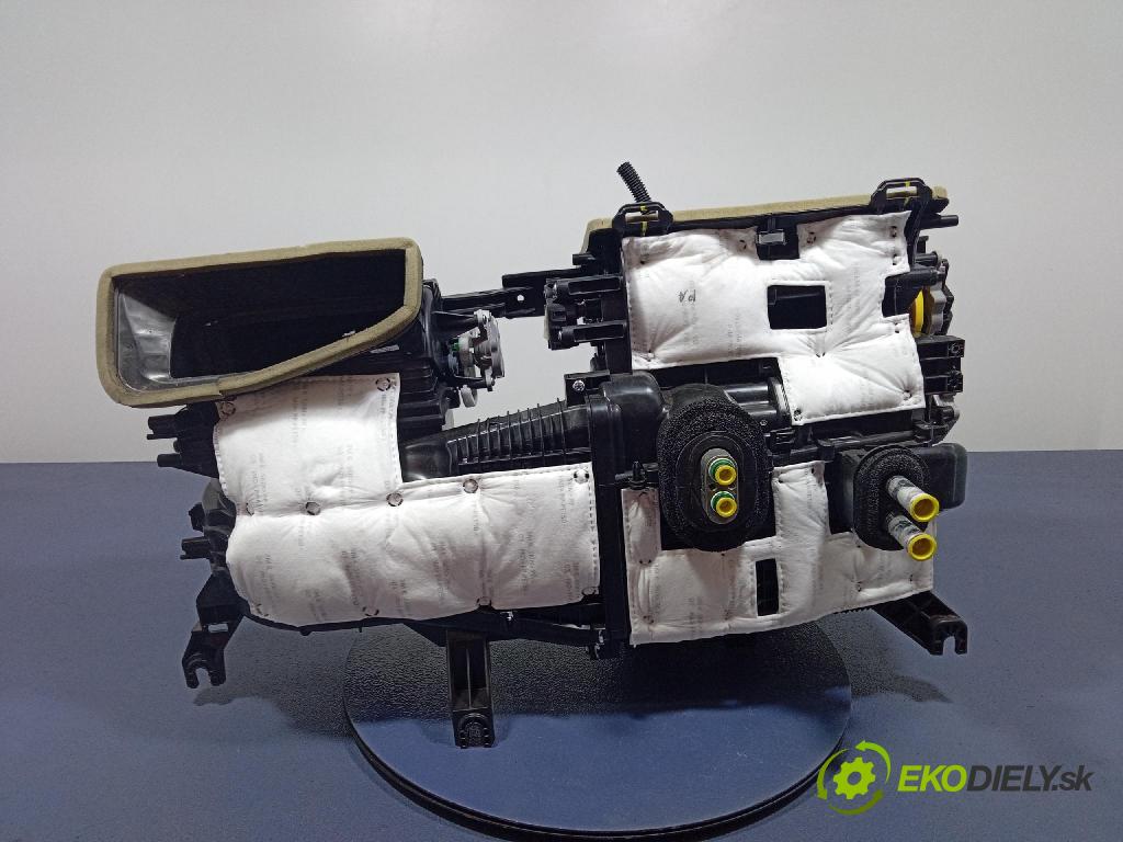 Kia Sportage 2022 radiátor 97200-R2030