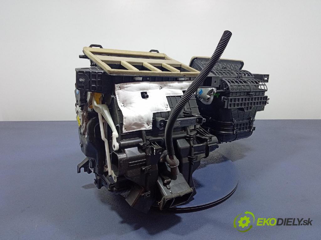 Kia Sportage 2022 radiátor 97200-R2030