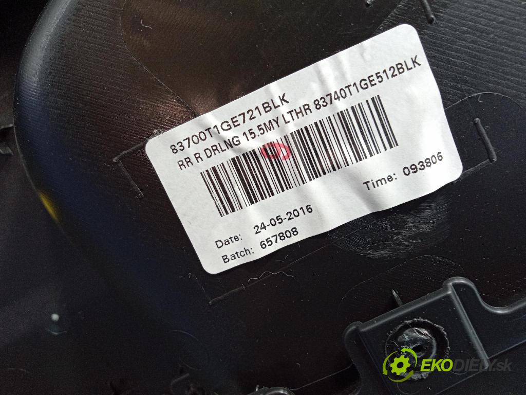 Honda Cr-v 2016 Tapacír: dveře Zad: Práva: 83700T1G