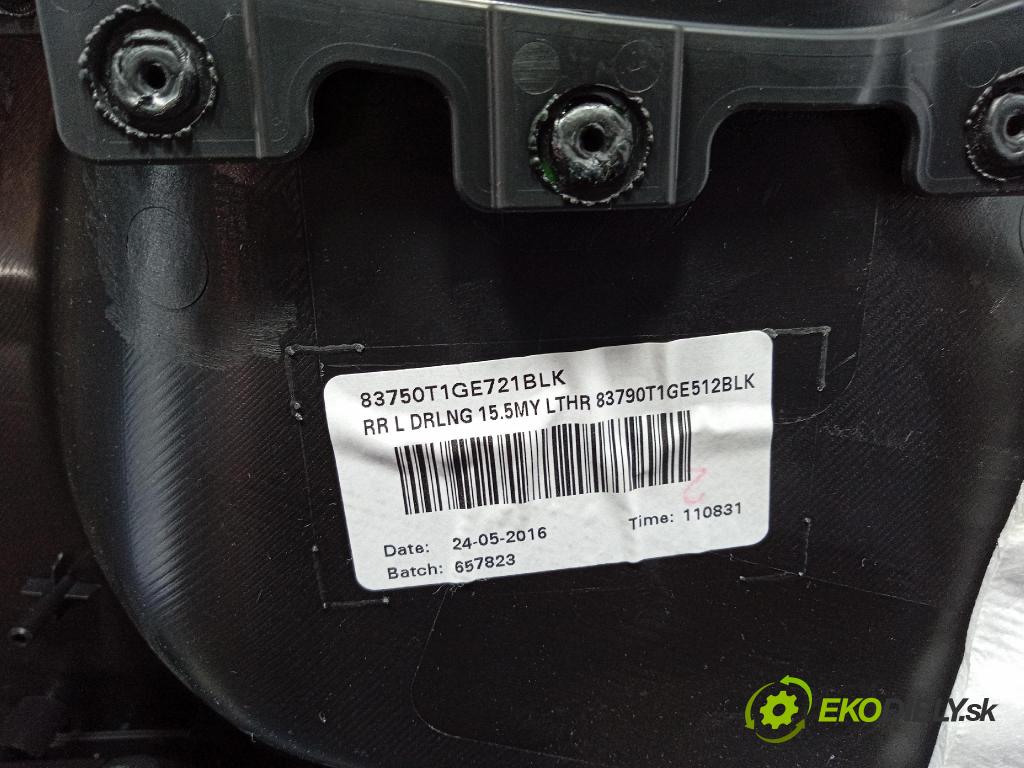 Honda Cr-v 2016 Tapacír: dveře Zad: levá 83750T1G