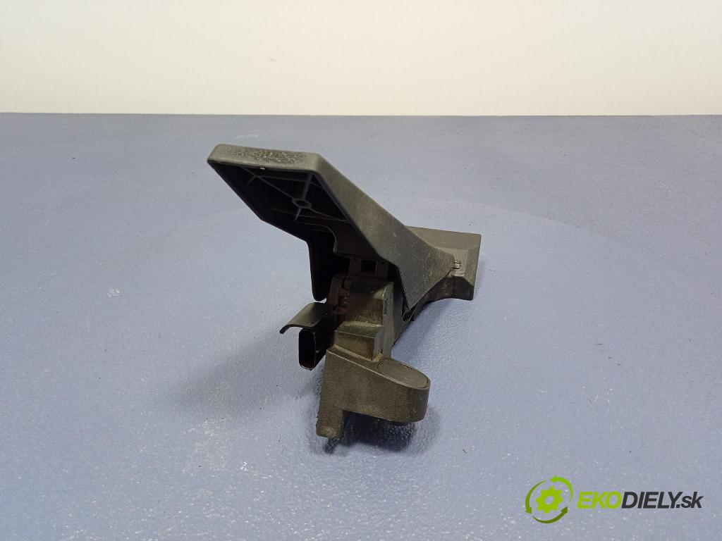 Kia Sportage 2022 pedal Plyn: 32700-N7100