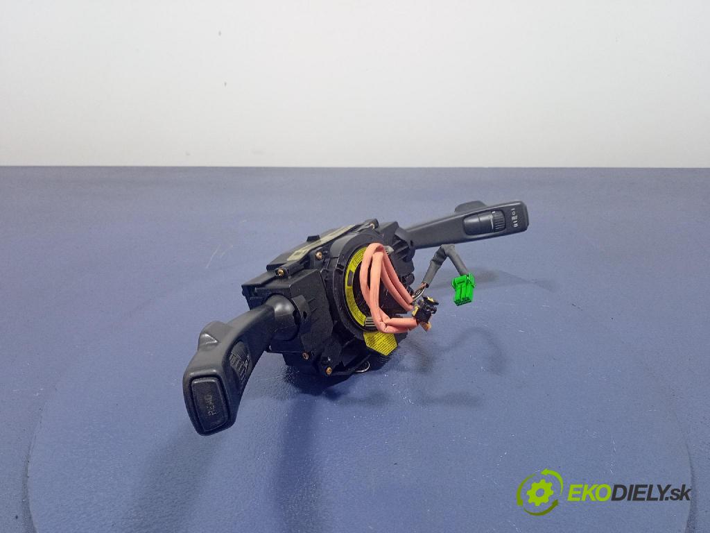 Volvo V50 2004 prepínač Komplex: 30710342