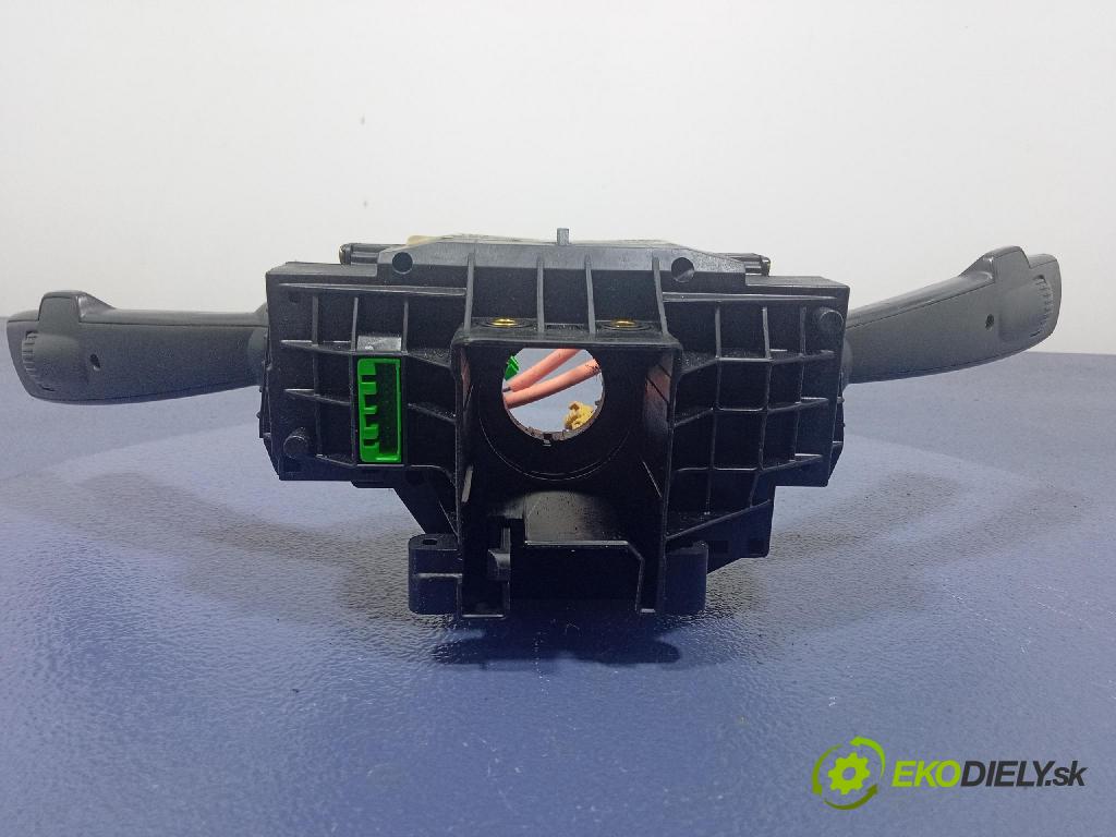 Volvo V50 2004 prepínač Komplex: 30710342