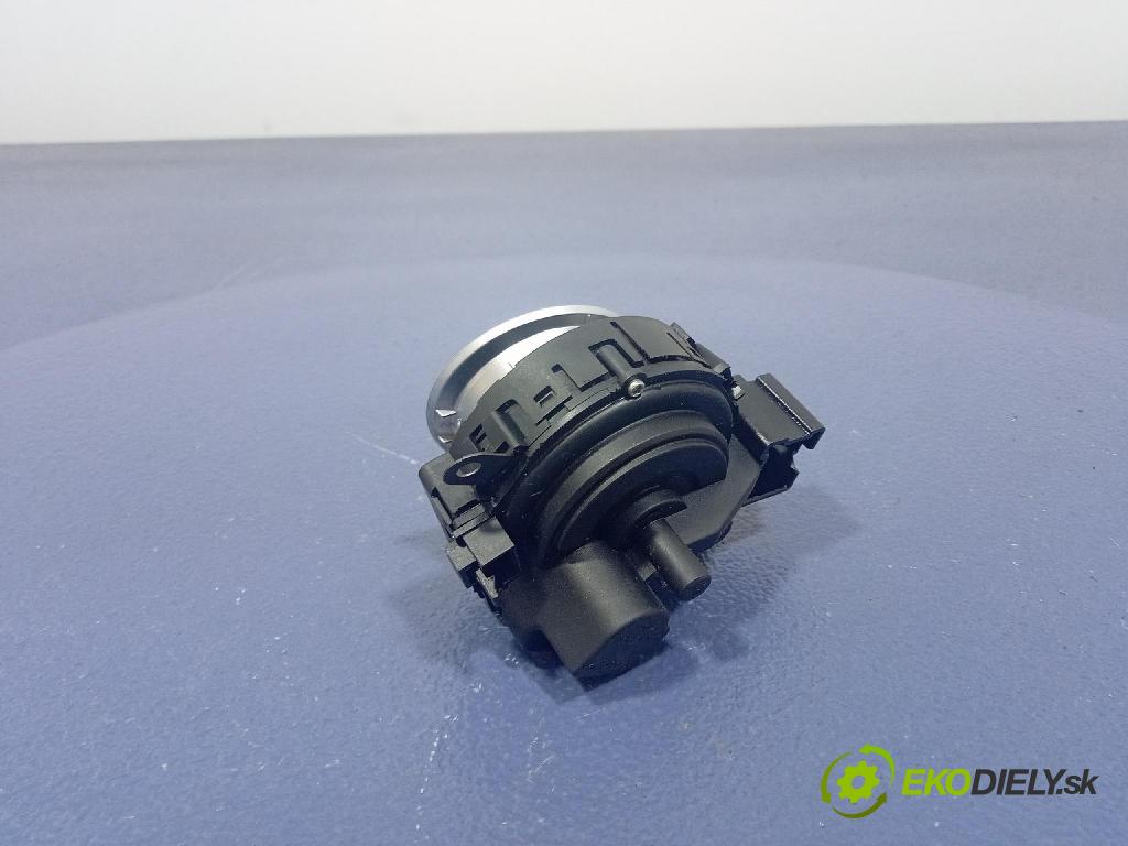 Volvo V50 2004 Spínač zapaľovania: 30797783