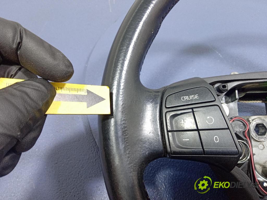 Volvo V50 2004 volant 8687334