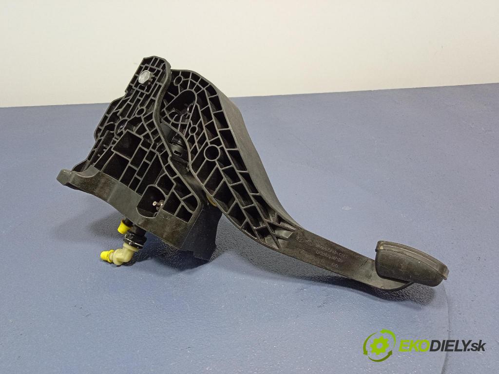 Kia Sportage 2022 pedále 32802-N7120