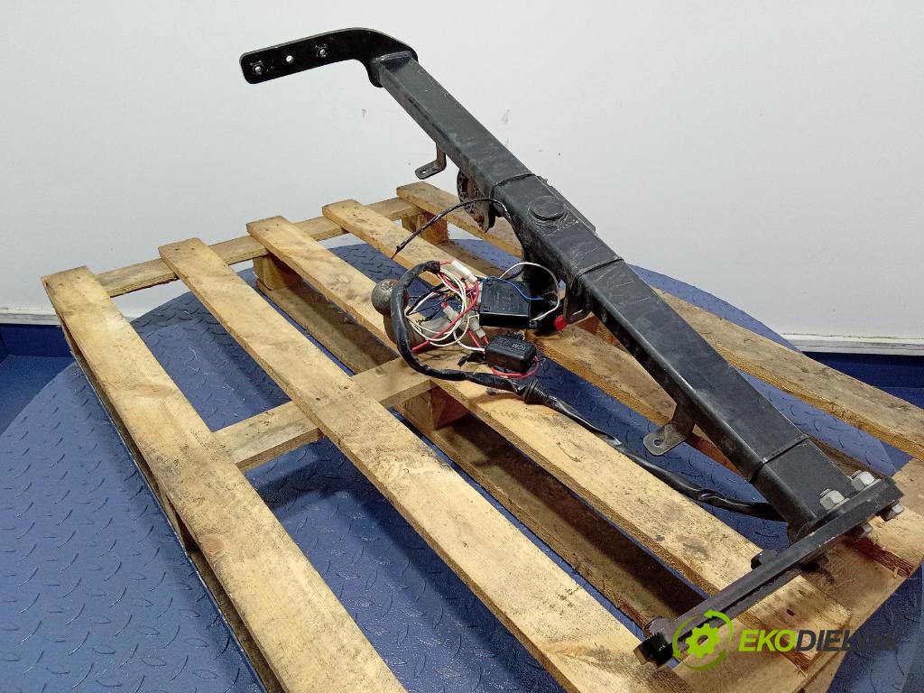 Kia Sportage 2022 Hák: Do Prívesy: R2281ADE00