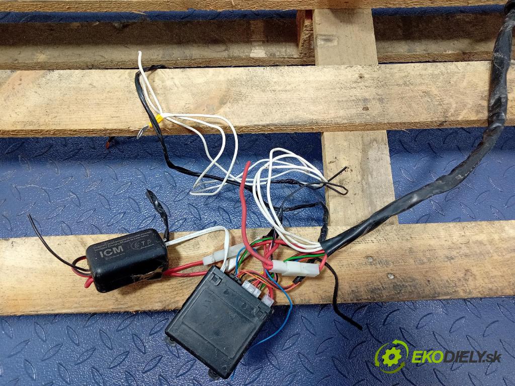 Kia Sportage 2022 Hák: Do Prívesy: R2281ADE00