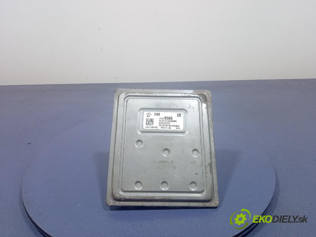 Opel Astra 2019 řídící jednotka Motor: 12699566