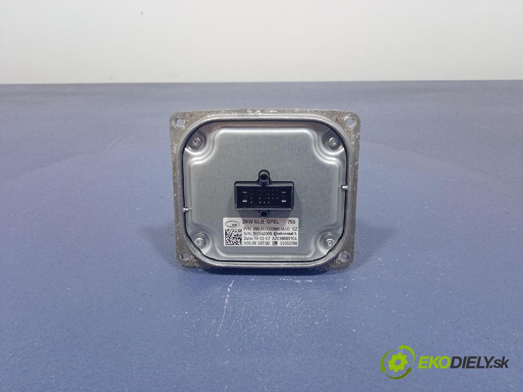 Opel Astra 2019 střídač: 39055760