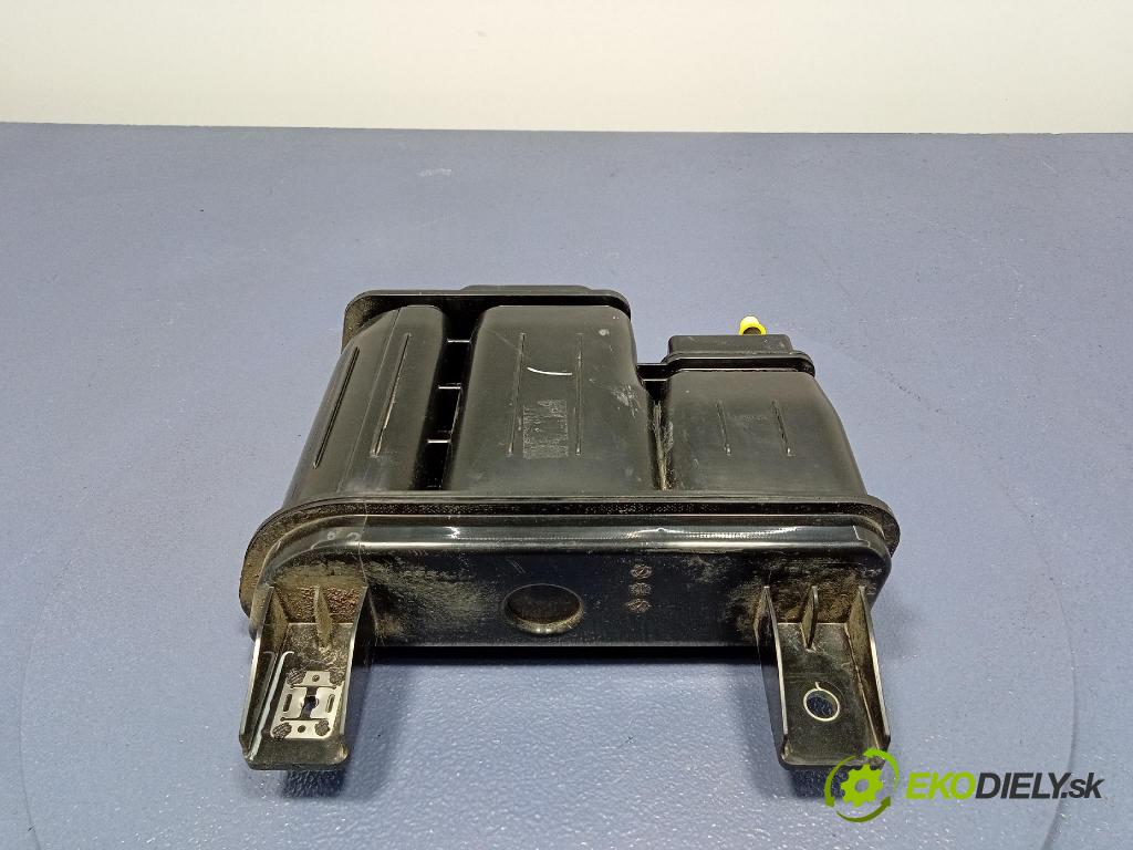 Kia Sportage 2022 Nádrž: Uhlík: Aktívny: 31420N7000