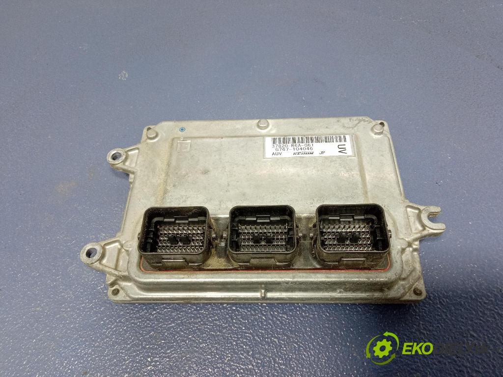 Honda Cr-v 2016 riadiaca jednotka Motor: 37820-R6A-G61