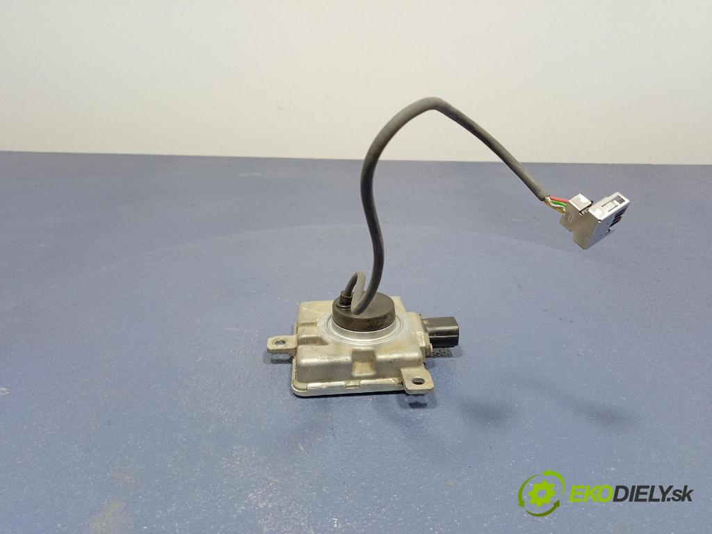 Honda Cr-v 2016 měnič W3T23671